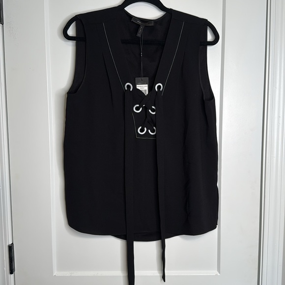 NEW BCBGMAXAZRIA Marcia Sleeveless Blouse - M - Picture 4 of 6